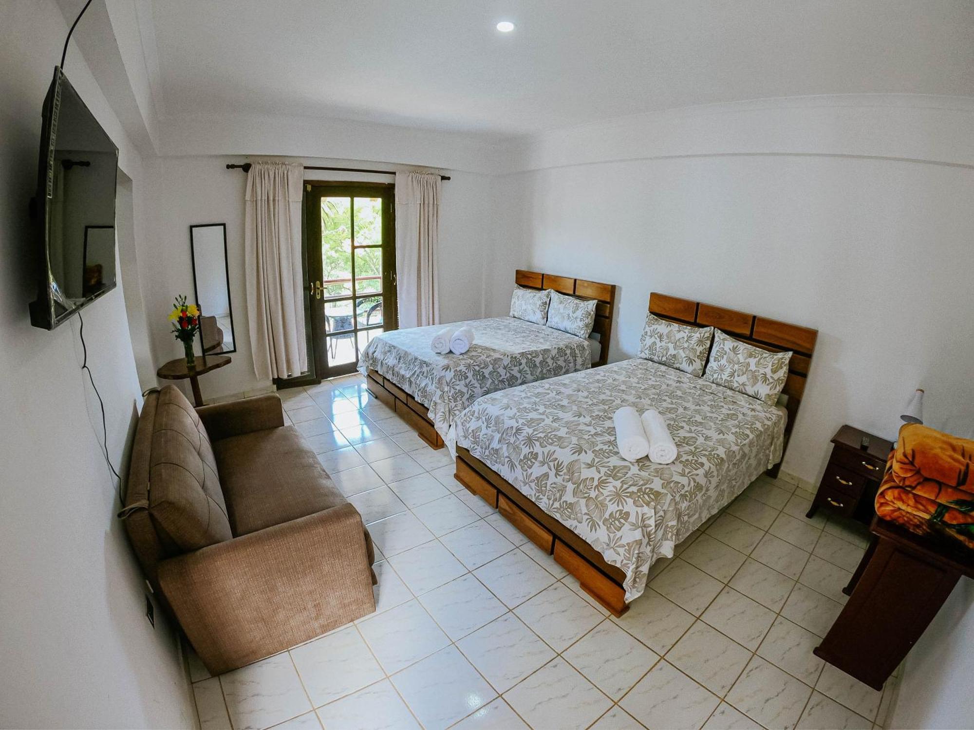 Mansion By Hotel Casablanca ซาไมปาตา ภายนอก รูปภาพ