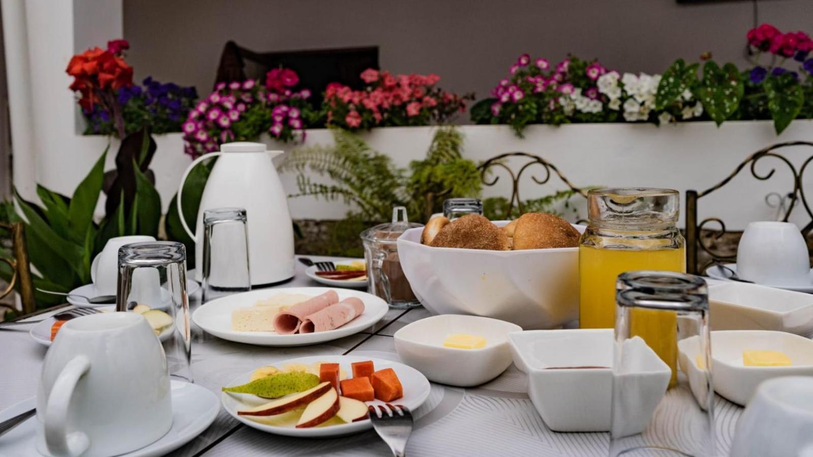 Mansion By Hotel Casablanca ซาไมปาตา ภายนอก รูปภาพ